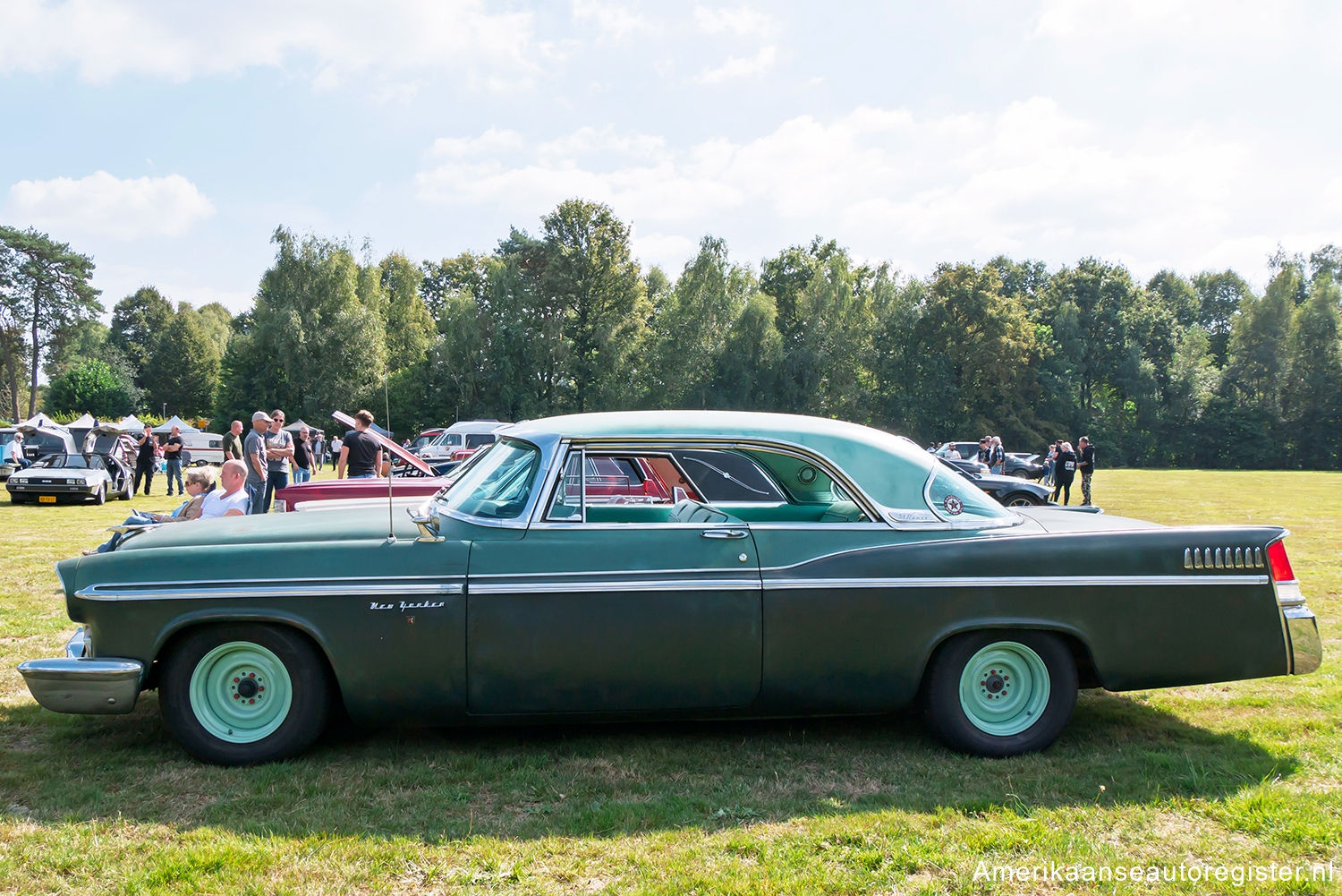 Chrysler New Yorker uit 1956